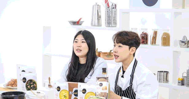 블라인드 | 에치와이 뉴스